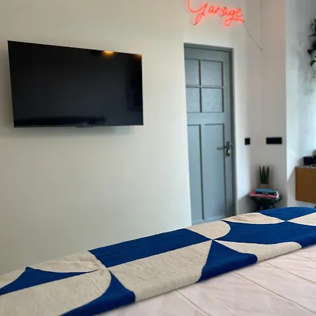 فندق مبيت وإفطار Garage أمستردام